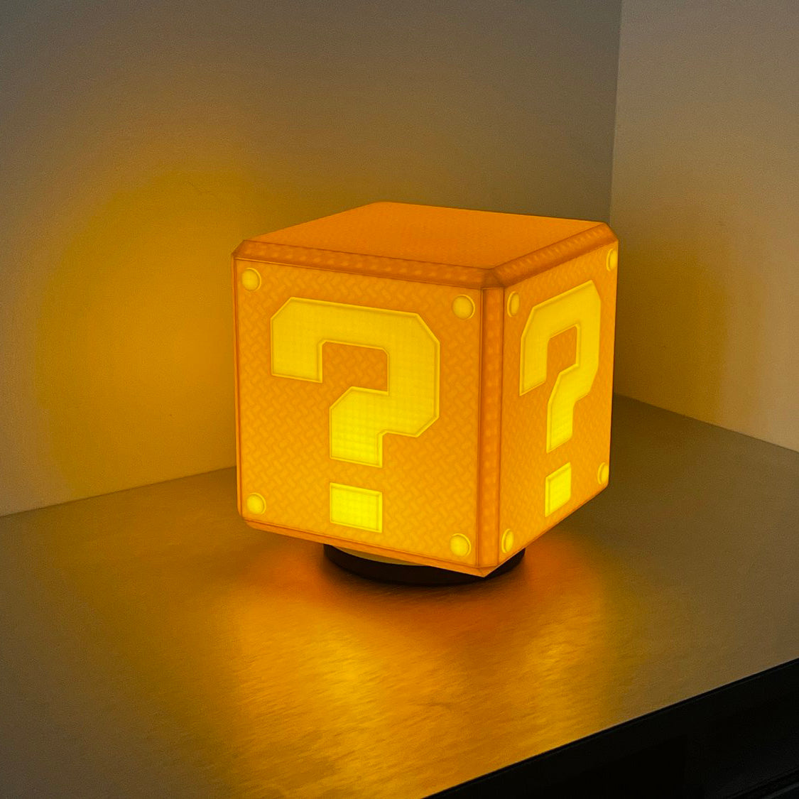 Super Mario Mystery Box Lamp