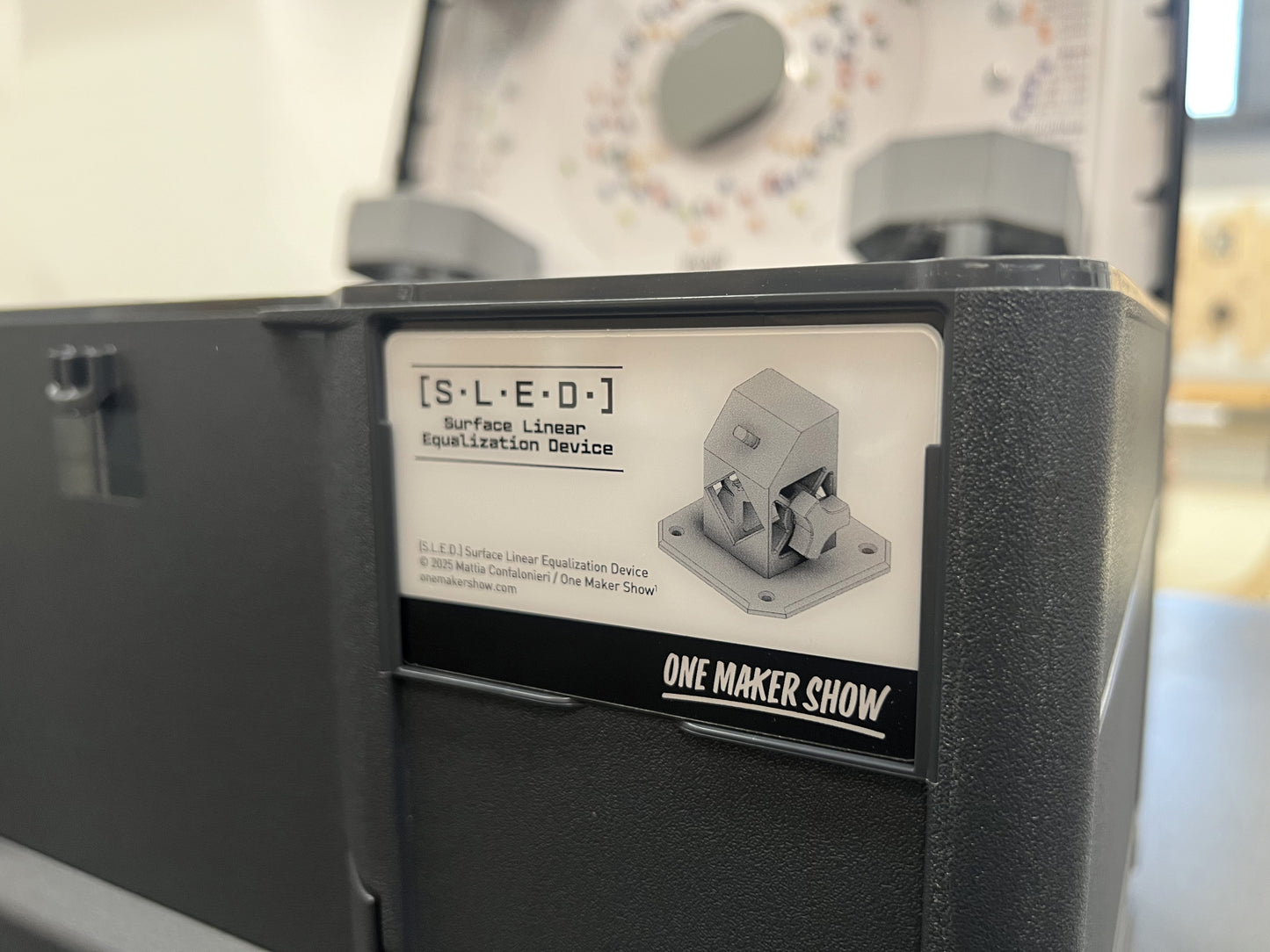 [S.L.E.D.] Surface Linear Equalization Device